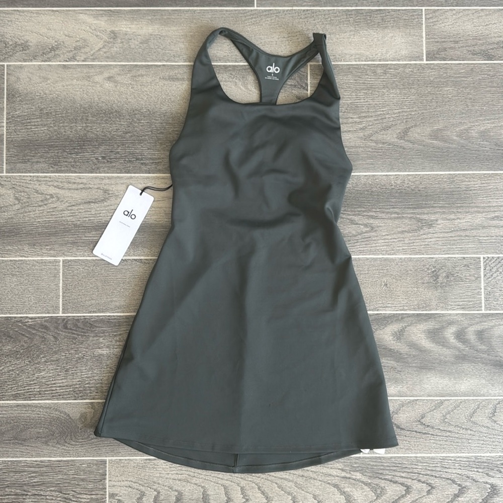ALO YOGA Airlift Fly Dress Dark Cactus Green Small